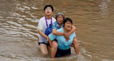 Наводнение в Китае: 13 миллионов человек находятся в зоне бедствия - фото - ru.armeniasputnik.am - Китай - Армения - Чжэнчжоу