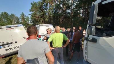 Жители Литвы протестуют против лагеря для нелегалов