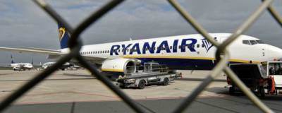Посадивший лайнер Ryanair в Минске диспетчер сбежал с семьей из Белоруссии - runews24.ru - Белоруссия - Минск