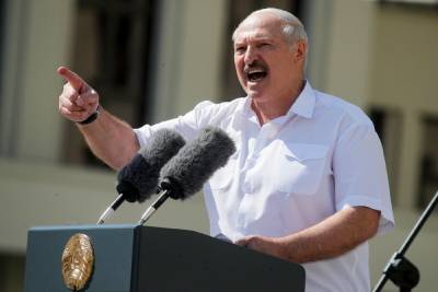 Трухан: Наше счастье, что для Запада Лукашенко – сумасшедший...