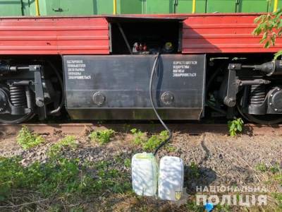 На Волыни ежемесячно воровали 30 тонн топлива для локомотивов