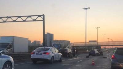 На Московском шоссе произошло ДТП с участием шести машин