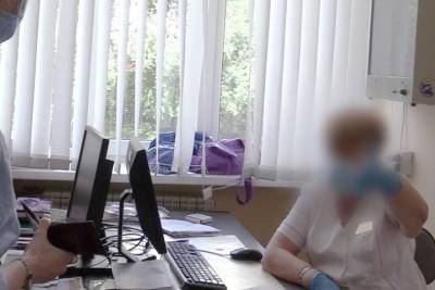 Медсестру задержали в Волгограде за подделку прививочных сертификатов