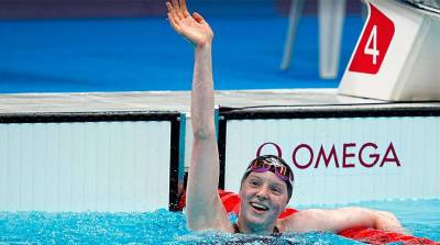 Американка Якоби выиграла золотую медаль Олимпиады в плавании на 100 м брассом