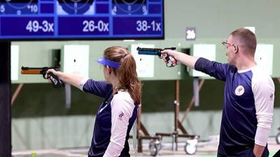 Бацарашкина и Черноусов стали вторыми в стрельбе из пистолета на Олимпиаде в Токио