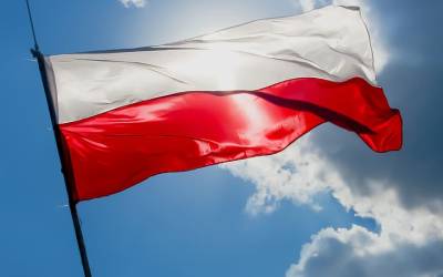 В Sohu Польшу после постоянных претензий к России назвали «европейской половой тряпкой»