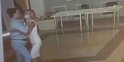 Чиновницы устроили драку в мэрии Новороссийска и попали на видео