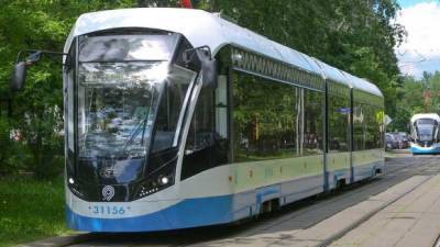 Трамвай сбил пешехода на северо-западе Москвы