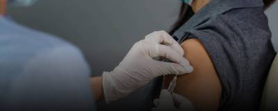 Ученые сообщили, почему нельзя пропускать вторую дозу вакцины против ковида