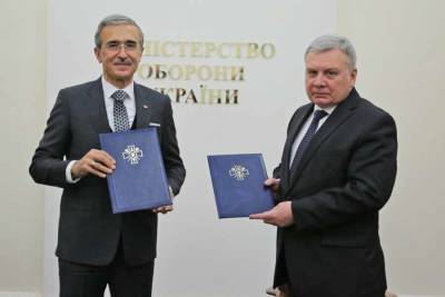 Украина и Турция подписали соглашение о строительстве двух корветов