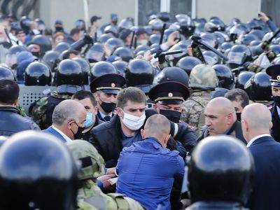 Участники "антиковидного бунта" во Владикавказе получили от пяти лет тюрьмы