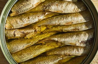 «Шпротная война»: Россия полностью переиграла Латвию на рынке рыбных консервов
