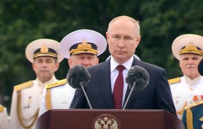 Заявление Путина на параде ВМФ РФ заставило британцев задуматься о дружбе с Москвой
