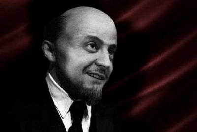 ЗЕ-Ленин: как и зачем Зеленский через сто лет вернул Украине большевистский стиль