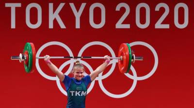 Тяжелоатлетка Полина Гурьева завоевала первую в истории олимпийскую медаль для Туркменистана