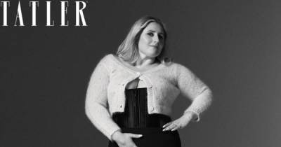 Дочь британского премьер-министра Бориса Джонсона снялась для журнала Tatler в корректирующем белье