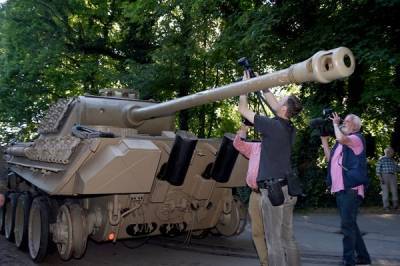 В Германии хотят судить пенсионера за хранение танка в подвале