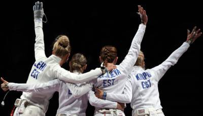 Эстония выиграла золото в командном женском соревновании на Олимпиаде по фехтованию на шпагах