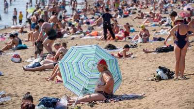 Петербуржцев предупредили о кратковременном возвращении жары