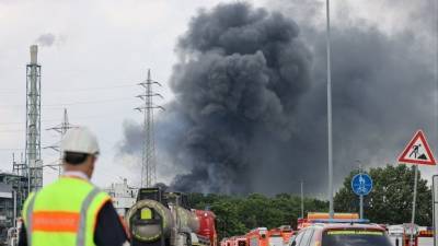 Момент взрыва на химзаводе в Германии попал на видео