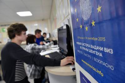 Россиянам рассказали о сложностях при получении виз в Европу
