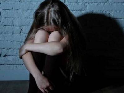 На Тернопольщине изнасиловали 13-летнюю девочку: школьница попала в больницу