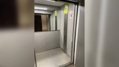 Лифт с семьёй и младенцем сорвался в элитной 20-этажке в центре Воронежа