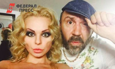 «Шнуров должен делиться»: адвокат экс-солистки «Ленинграда» рассказал о требованиях певицы