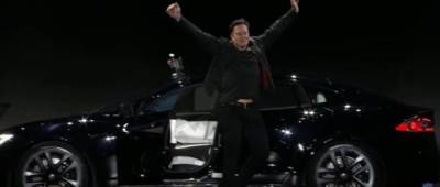 Глава Tesla Маск ответил противникам штурвала у Model S и Model X