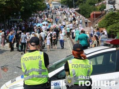 В крестном ходе в Киеве приняли участие 55 тыс. человек – полиция