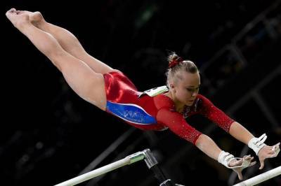 Первые эмоции российских гимнасток после исторического золота на Олимпиаде. Видео