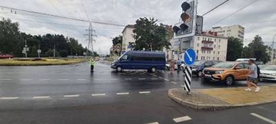 Микроавтобус сбил пешехода на Партизанском проспекте
