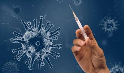 Врач Авдошина рассказала, как вакцинация защищает от нового штамма коронавируса