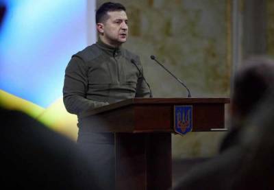 Зеленский прокомментировал смену главнокомандующего ВСУ
