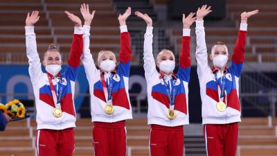Мельникова заявила, что российские гимнастки были уверены в себе перед финалом многоборья