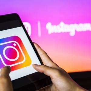 Instagram-страницы детей до 16 лет хотят закрыть по умолчанию