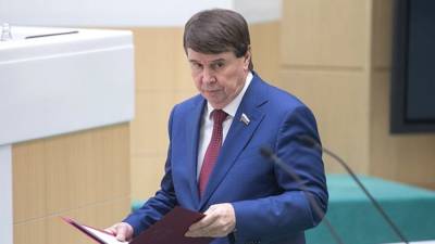 Сенатор Цеков назвал истинную причину разрушения Украины