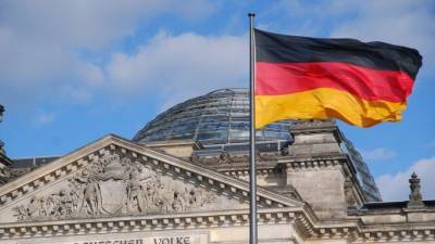 Власти Германии могут ввести ограничения для непривитых от коронавируса