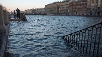 Скоро два крупнейших города СЗФО могут утонуть