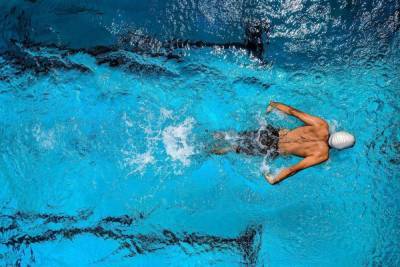 Российские пловцы выиграли серебро Олимпиады в эстафете