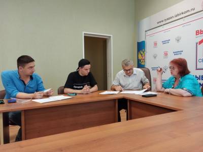 Кандидаты в депутаты от партии «Новые люди» подали документы в рязанский облизбирком