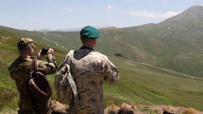 Трое армянских военных погибли при столкновениях на границе с Азербайджаном