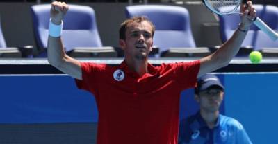 "Вам должно стыдно": Теннисист Медведев потребовал выгнать журналиста с Олимпиады после вопроса о мошенниках из России