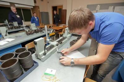 Современные мастерские появятся в колледжах Петербурга
