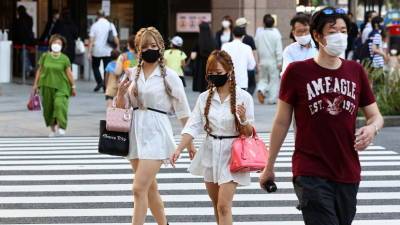В Токио за сутки выявили 3177 случаев коронавируса