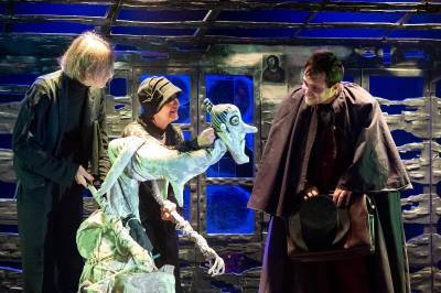 «Мертвые Ду»: в одесском театре кукол премьера на все времена (фото)