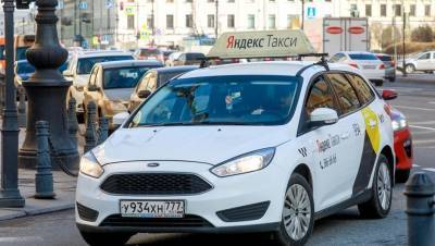 Депутаты поддержали законопроект о такси между Петербургом и Ленобластью