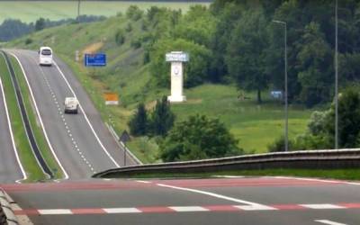В Украине станут платными шесть дорог: стало известно, сколько придется выложить за километр