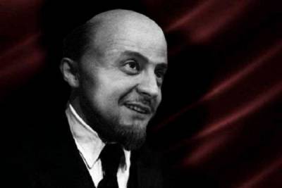 ЗЕ-Ленин: как и зачем Зеленский через сто лет вернул Украине большевистский стиль
