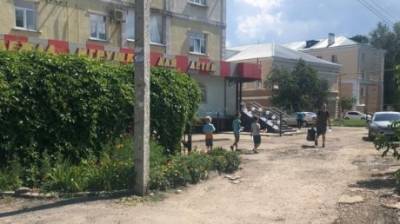 На ул. Суворова в Пензе дети просили у прохожих «хотя бы 2-3 рубля»